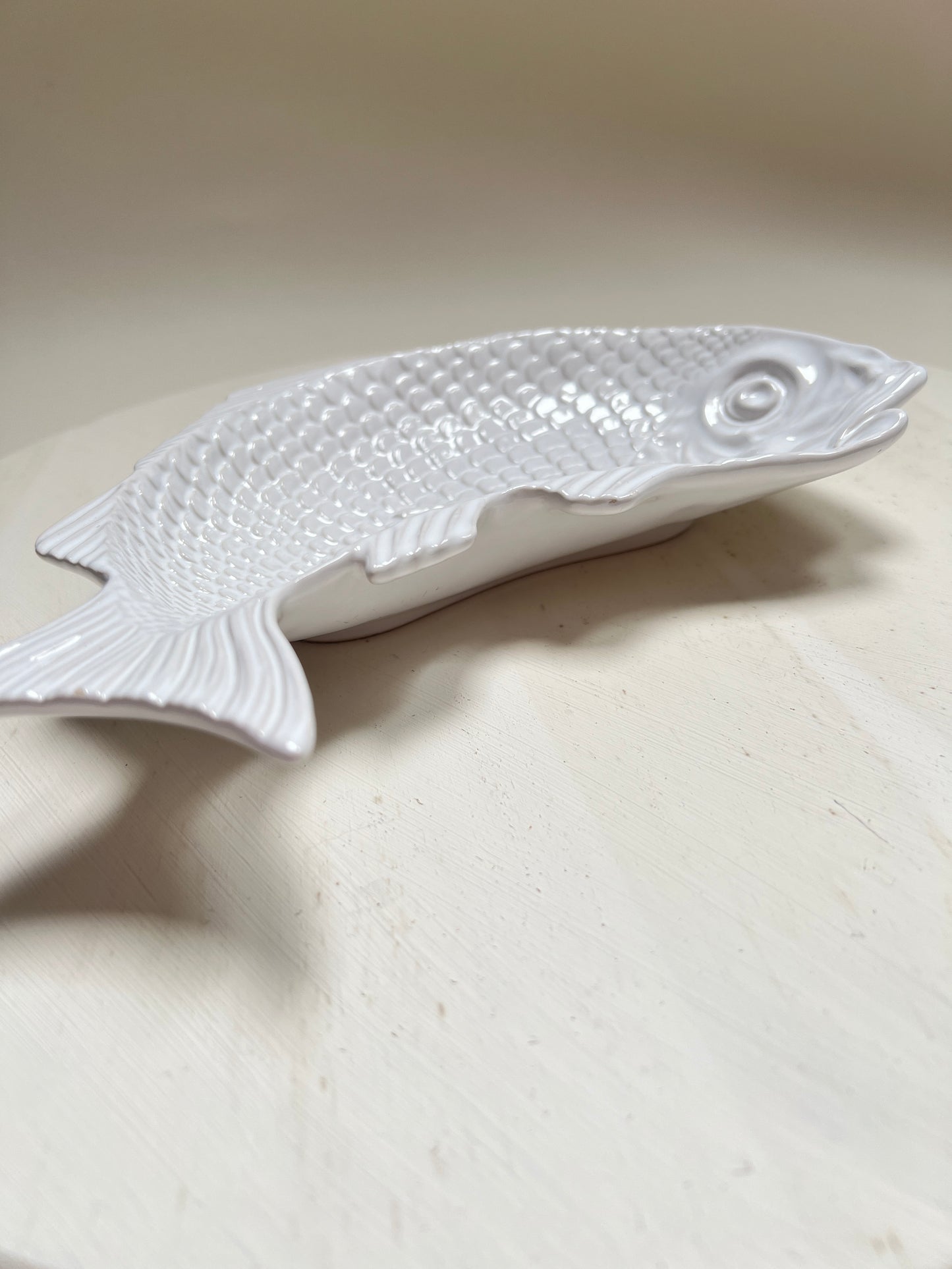 Weiße Bordallo Pinheiro Fischschale Fischteller Anbietschale Fisch Keramik