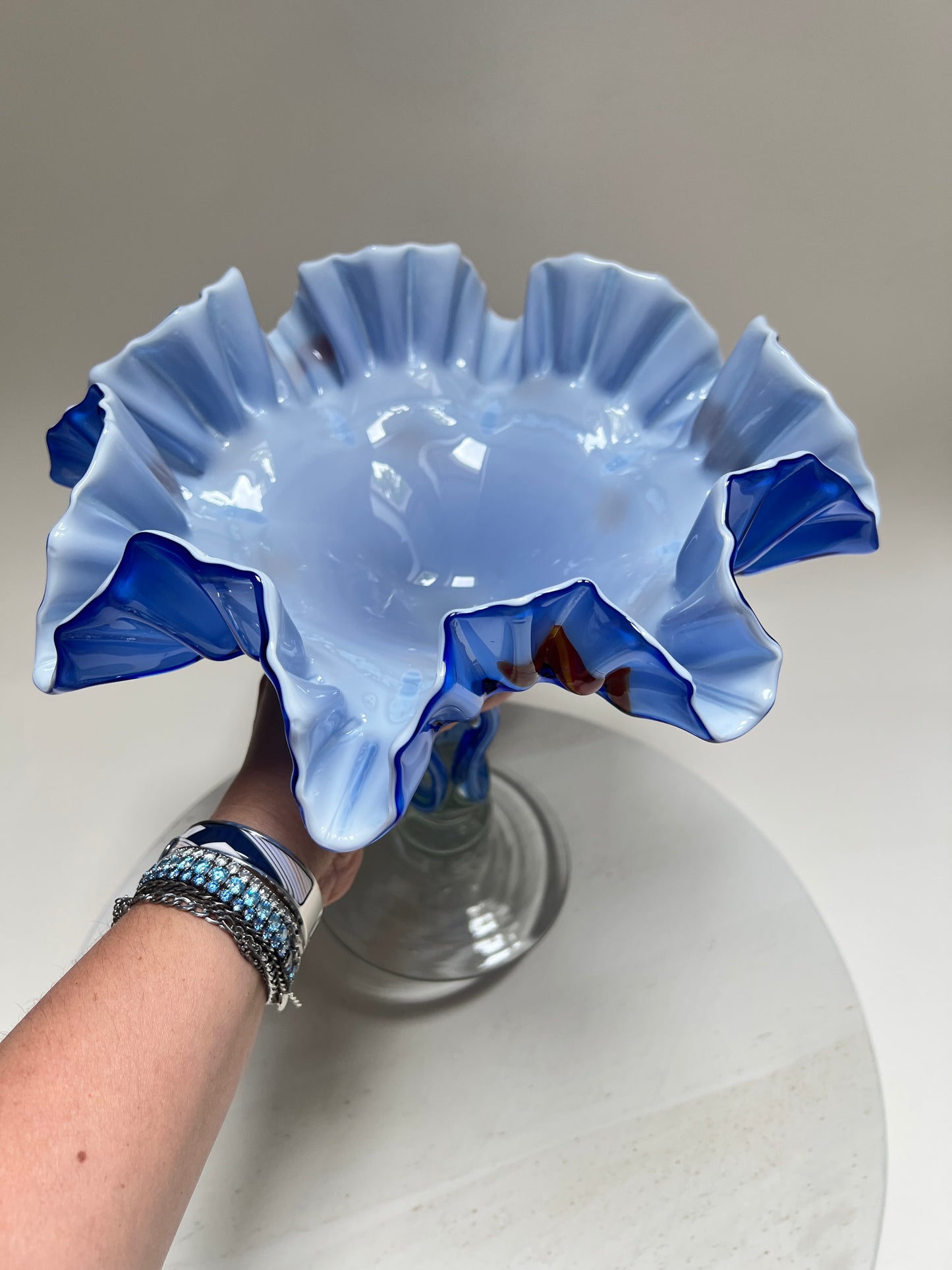 Vintage Murano Stil Glasvase Blau Handgefertigte Kunstglas Vase mit Rüschenrand 27 cm
