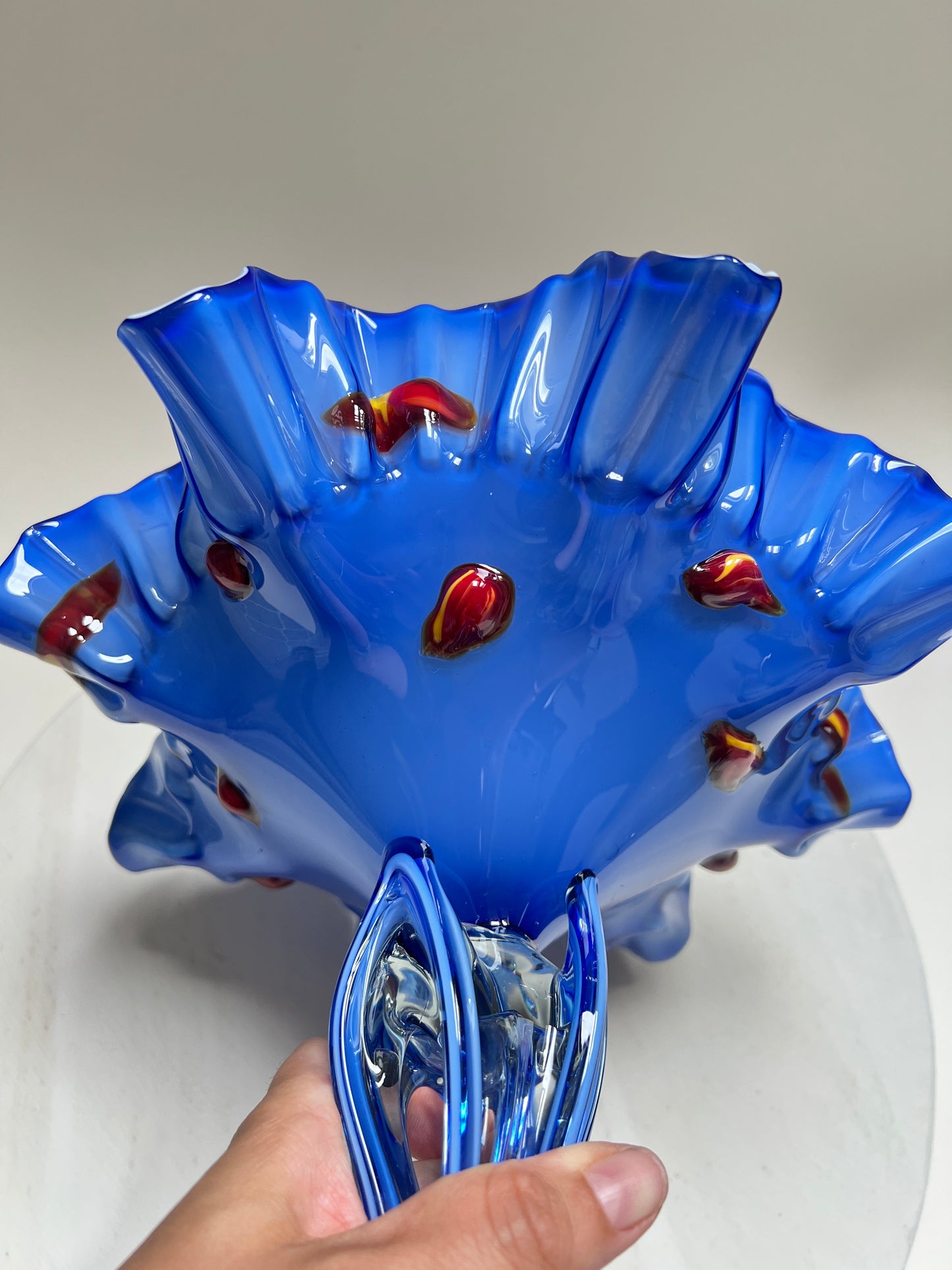 Vintage Murano Stil Glasvase Blau Handgefertigte Kunstglas Vase mit Rüschenrand 27 cm