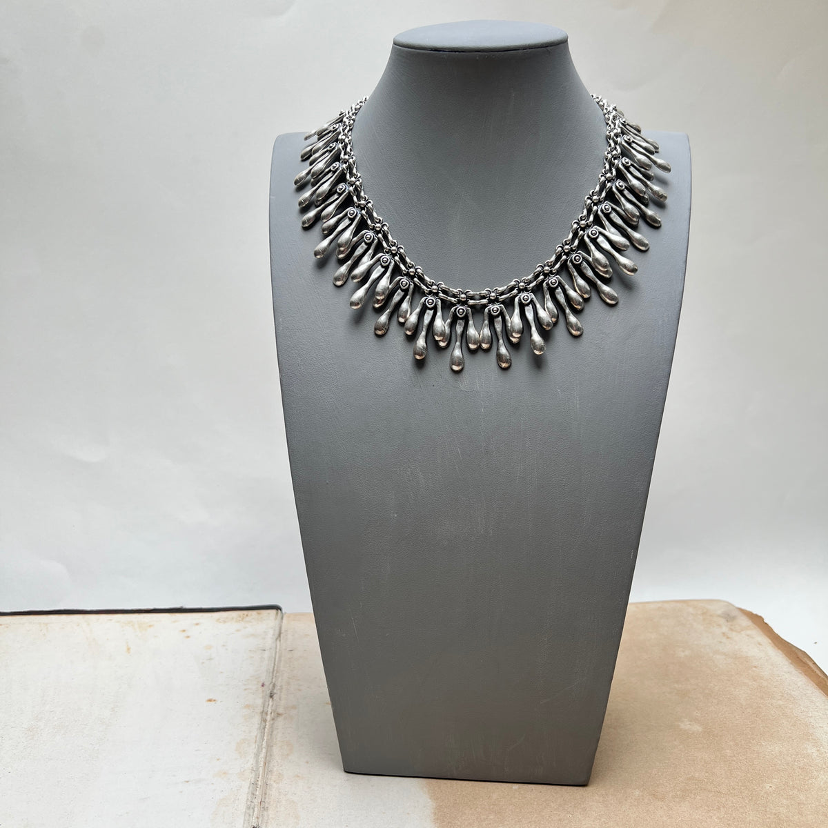Vintage Leonardi Arte Zamak Kragenkette Statement Wearable Art Brutalist