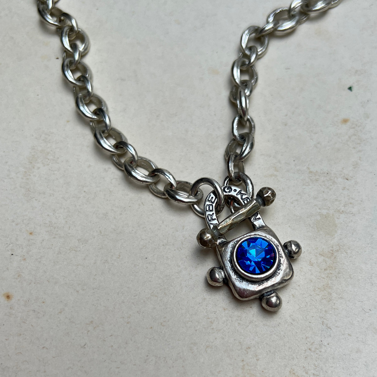 Vintage Y2K Dyrberg / Kern Knebel Halskette mit blauem Swarovskistein Dänischer Modeschmuck