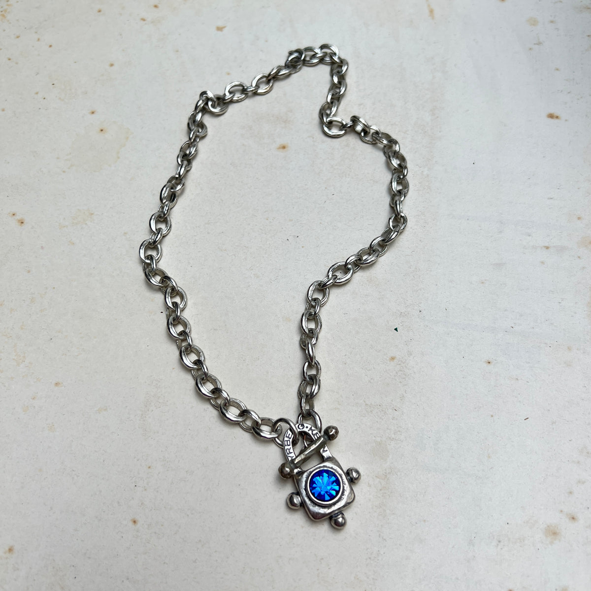 Vintage Y2K Dyrberg / Kern Knebel Halskette mit blauem Swarovskistein Dänischer Modeschmuck