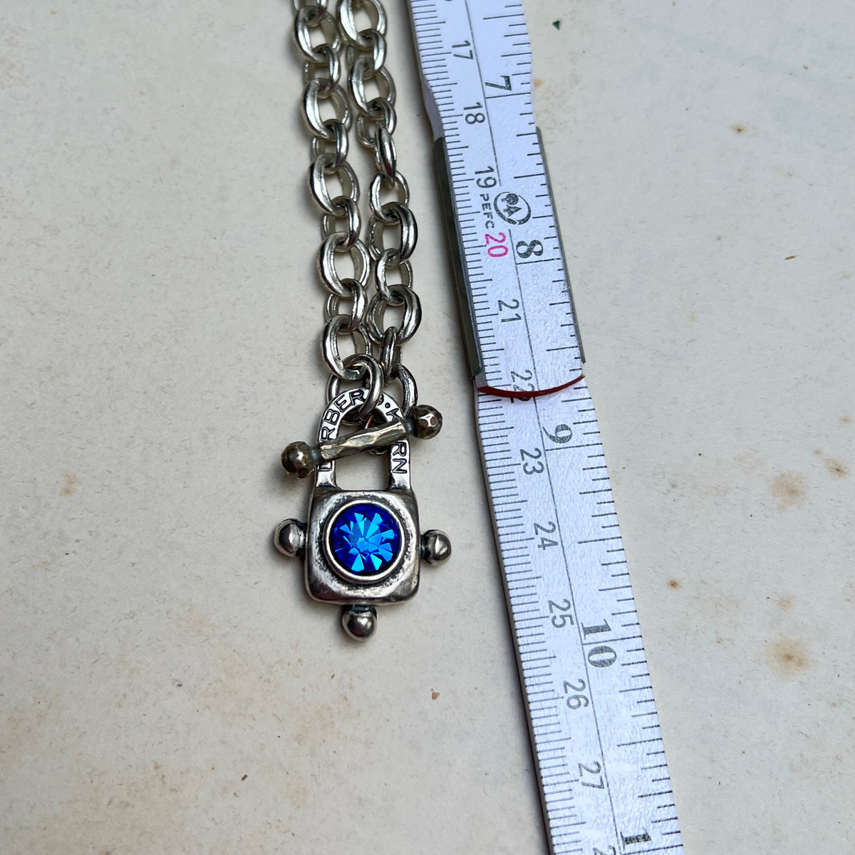 Vintage Y2K Dyrberg / Kern Knebel Halskette mit blauem Swarovskistein Dänischer Modeschmuck