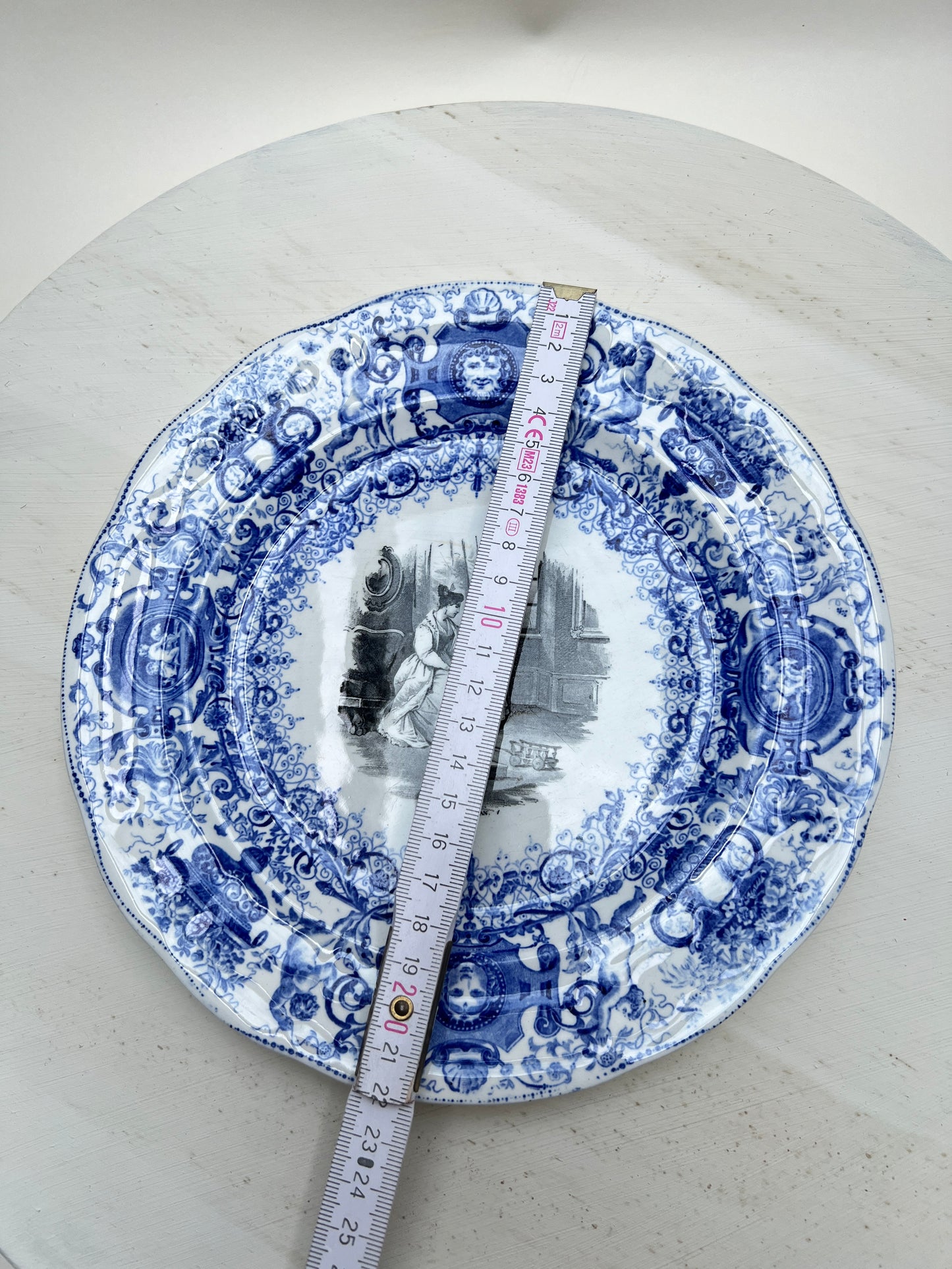 Antiker Blau Weiß Teller Bonjour à Maman 22 cm französisches Motiv Vintage Keramik