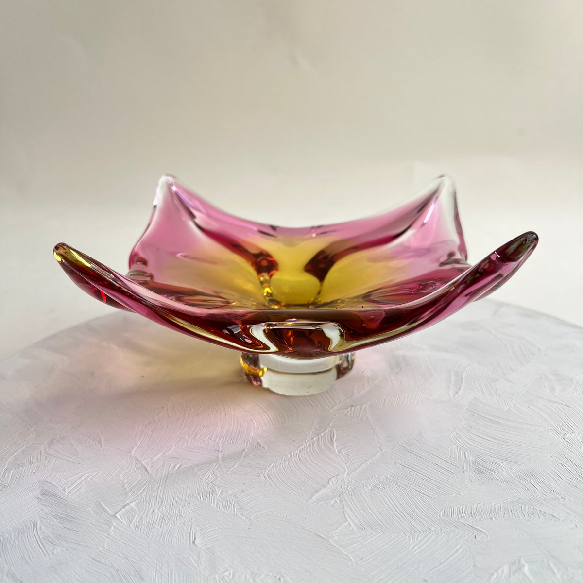 Böhmische Kristallglas Schale pink orange Tschechisch Chribska Hospodka Sommerso Schale