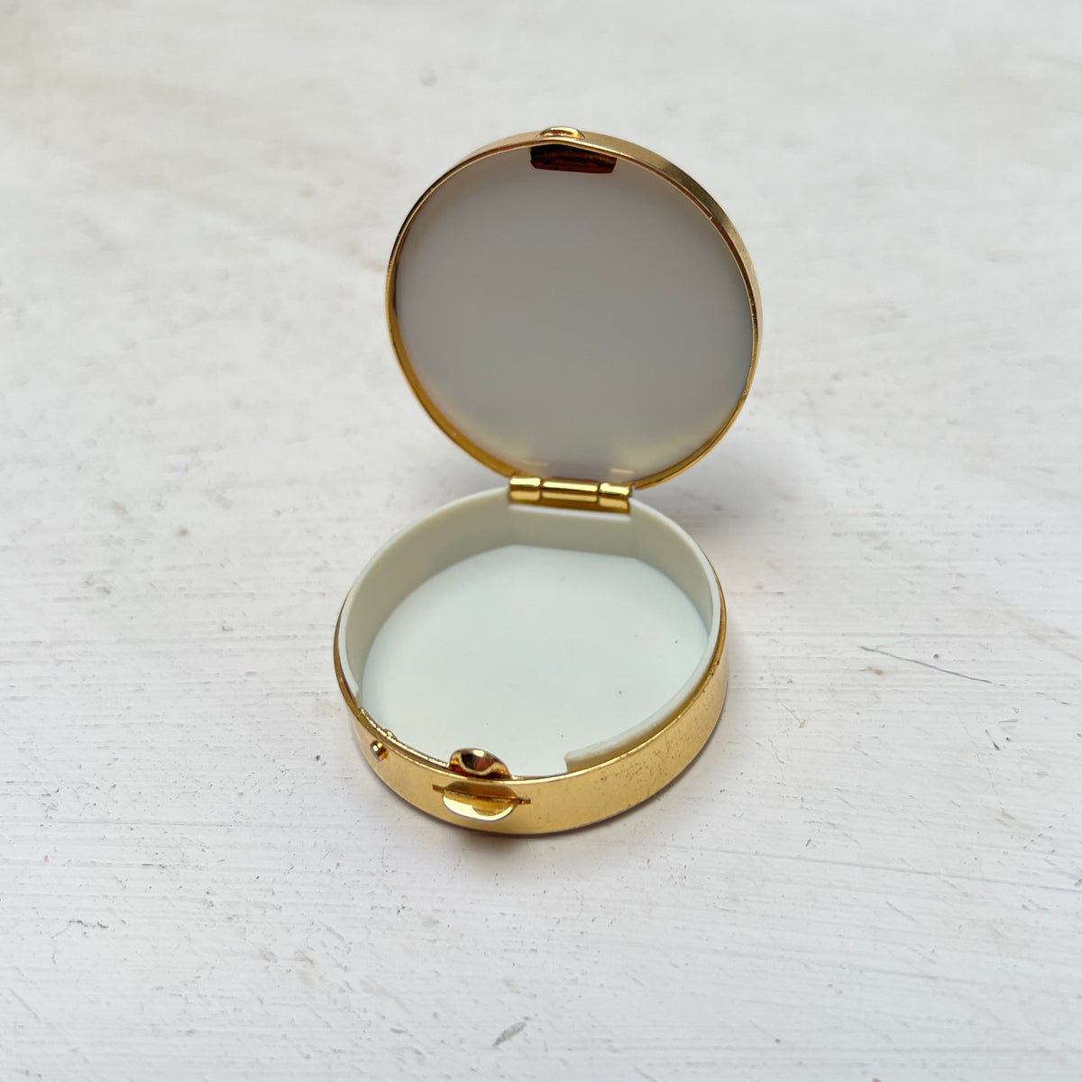 Vintage Damaszener 24k vergoldete Pillendose schwarz goldene Mini Dose Toledoware