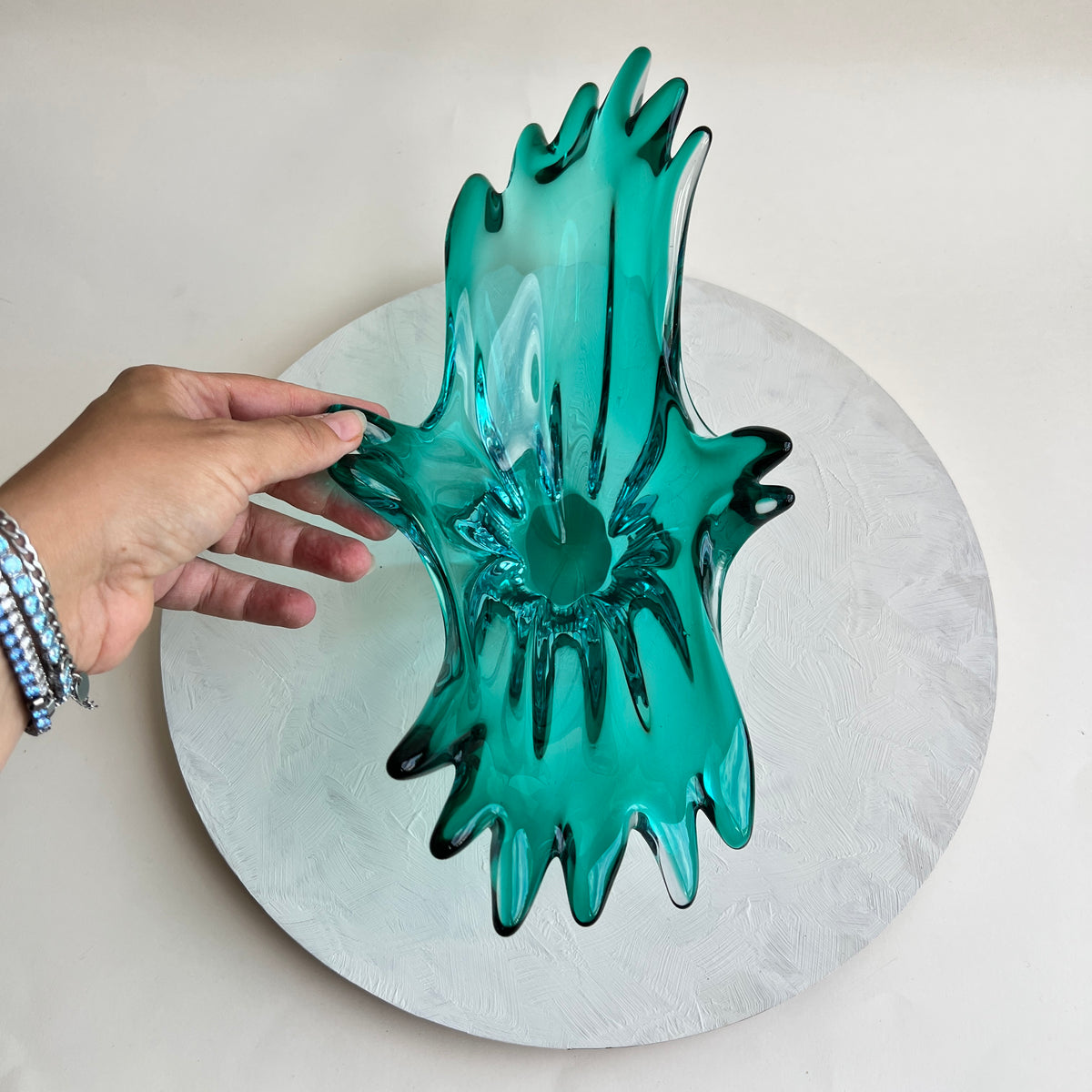 Große Vintage Art-Glass Centerpiece Schale Hospodka Murano Stil „Splash“-Form Smaragdgrün