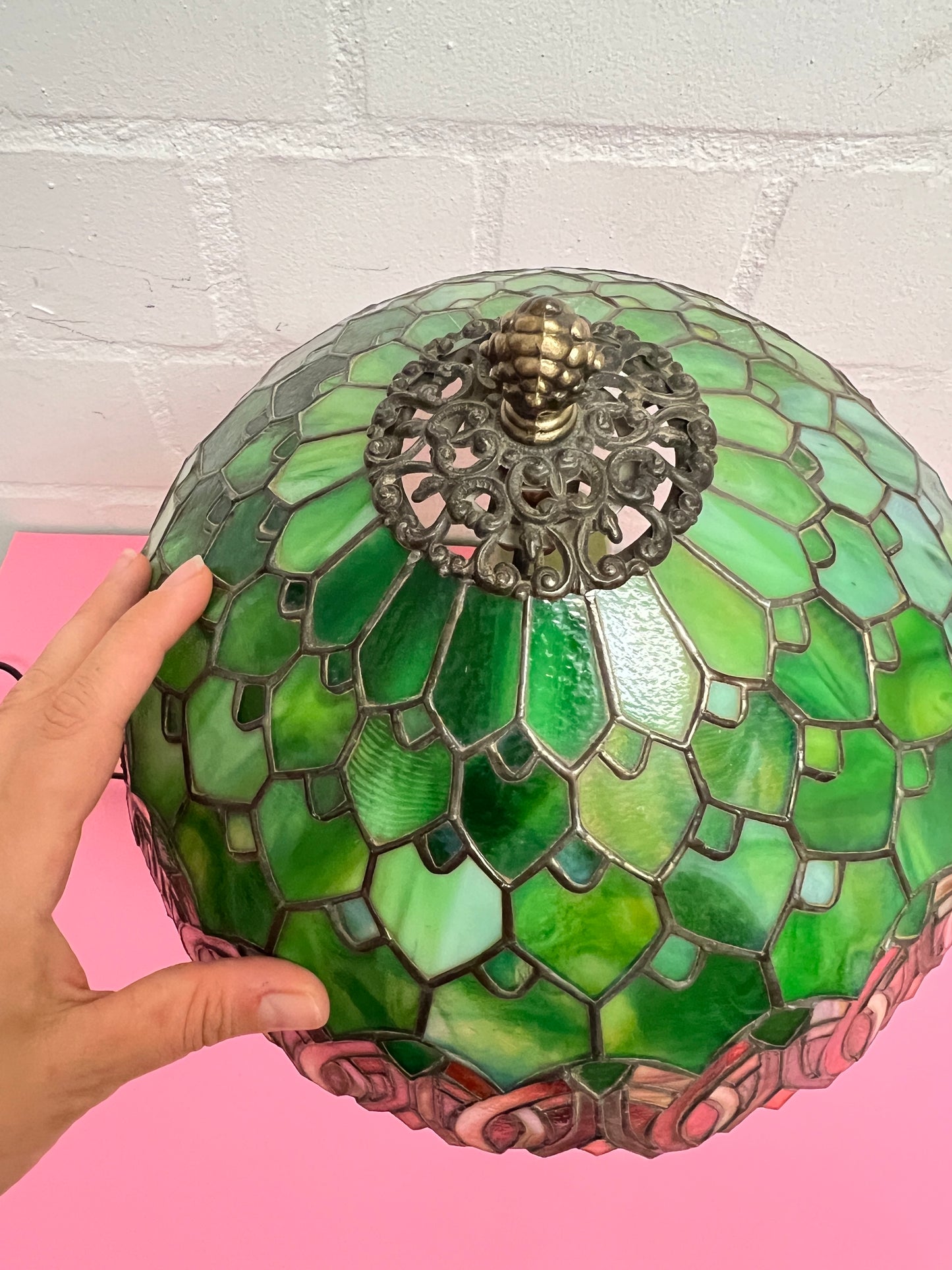 Grüne Blätter Tiffany Stil Jugenstil Art Deco Tischlampe Schreibtisch Wohnzimmer Lampe Buntglas