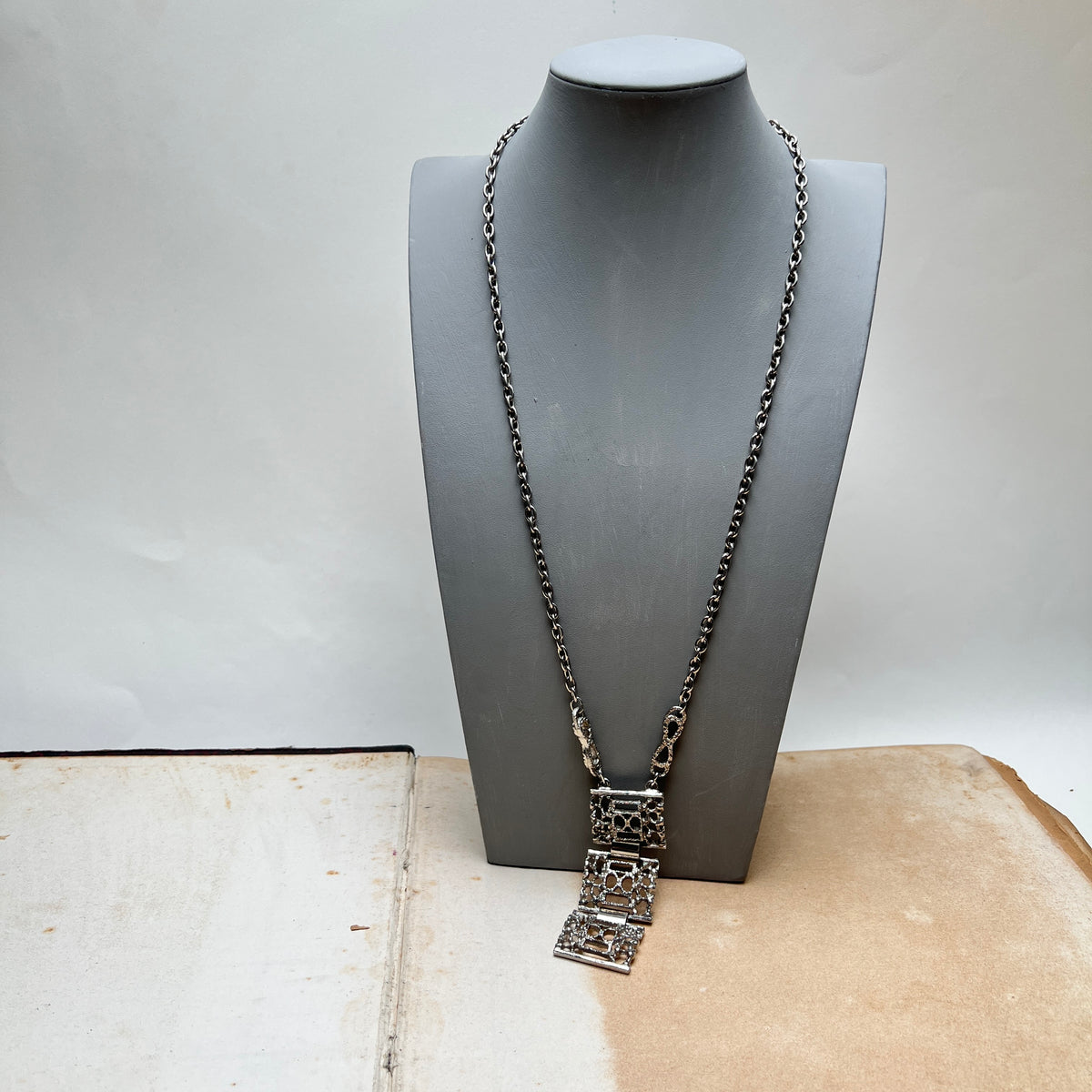 Vintage Brutaismus Halskette silber Skandinavien Wearable Art Stil