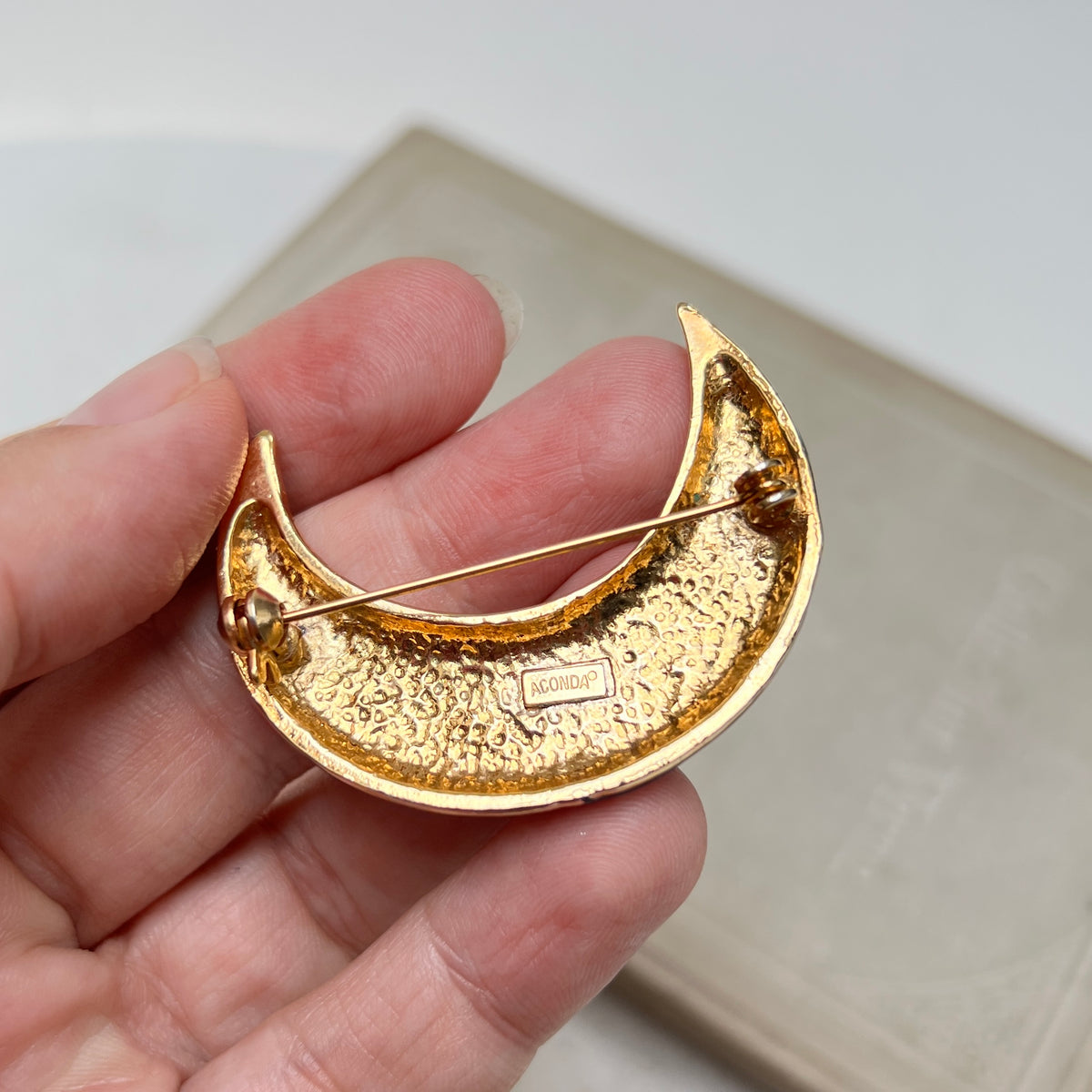 Vintage 90er Jahre Halbmond Brosche Celestial Aconda Emaille Modeschmuck