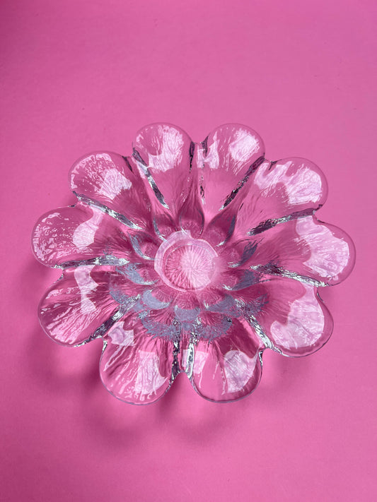 Vintage Glasschale Blüte | Pressglas Snack Schale in Blumenform | Mid Century Glas Schälchen transparent 18 cm