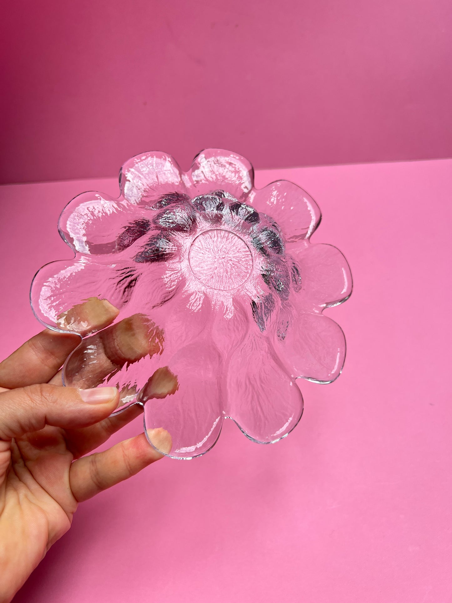 Vintage Glasschale Blüte | Pressglas Snack Schale in Blumenform | Mid Century Glas Schälchen transparent 18 cm