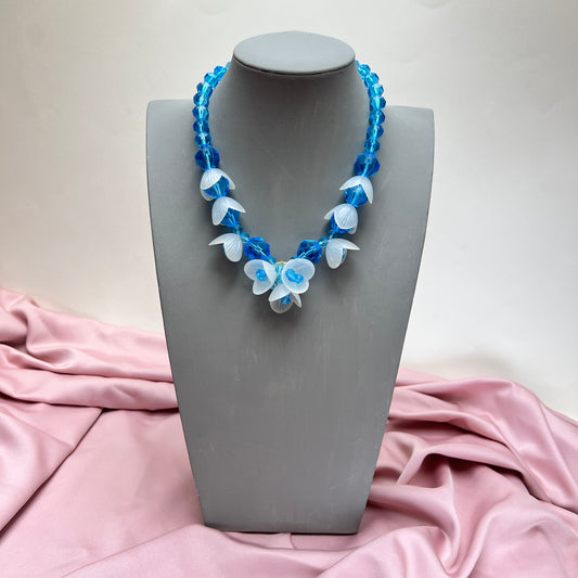 Vintage 90s Chunky 3D Blüten Lucite Resin Kette hellblau Garland