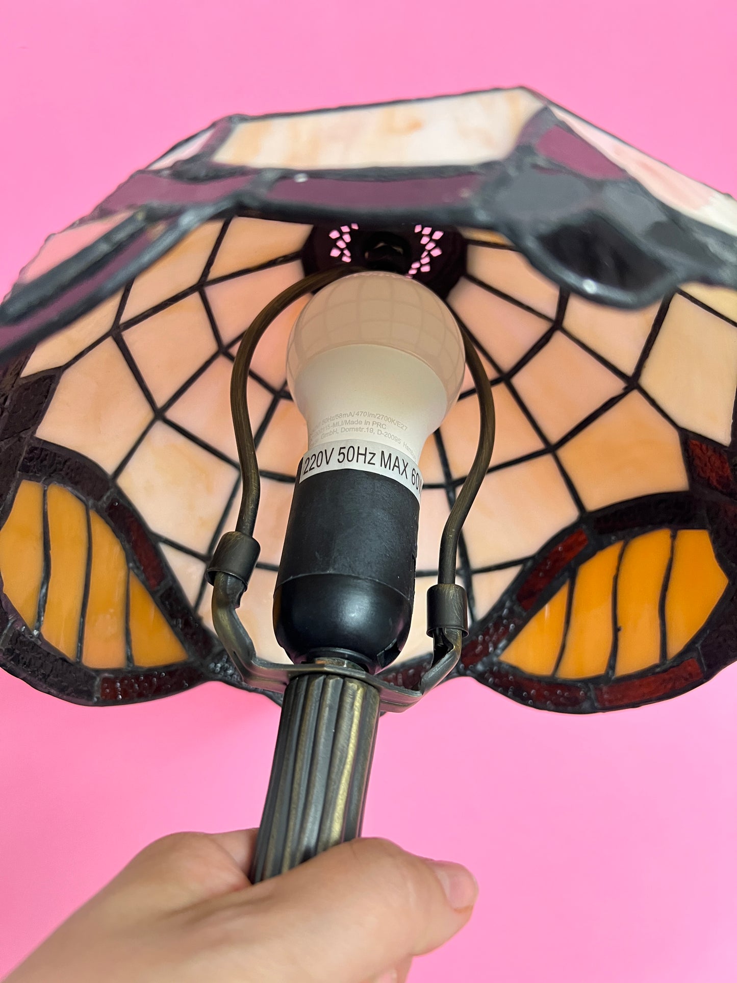 Vintage Tiffany Tischlampe Creme Bernstein | Tiffany Stil Lampe mit Bleiglas Schirm | Jugendstil Tischleuchte