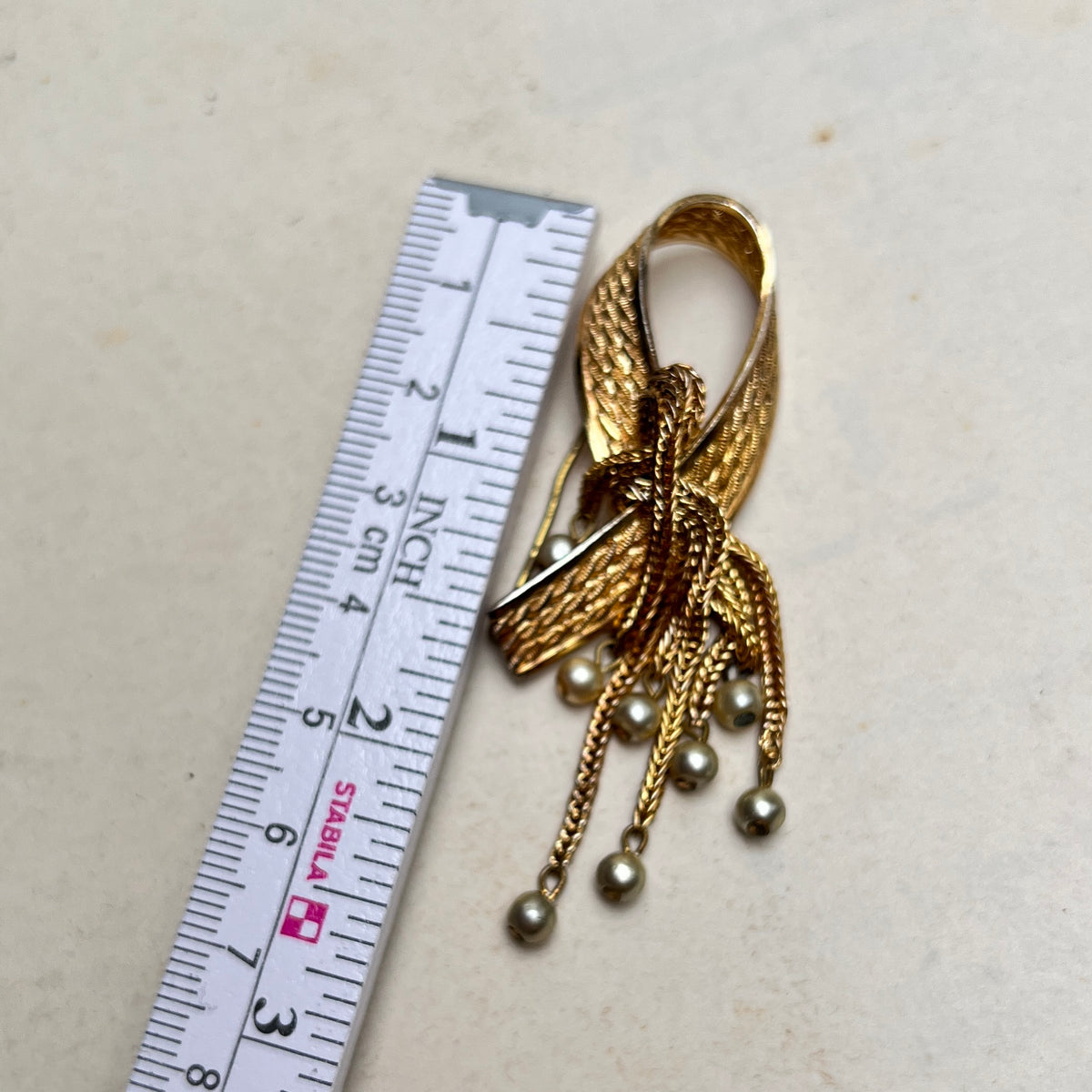 Vintage Wasserfall Kaskaden Brosche goldene Schleife 50er Jahre